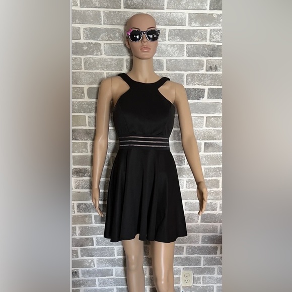 CITY STUDIO Womens Black Short Sleeveless Mini Fit + Flare Dress Juniors 7 Fall. - Picture 1 of 7